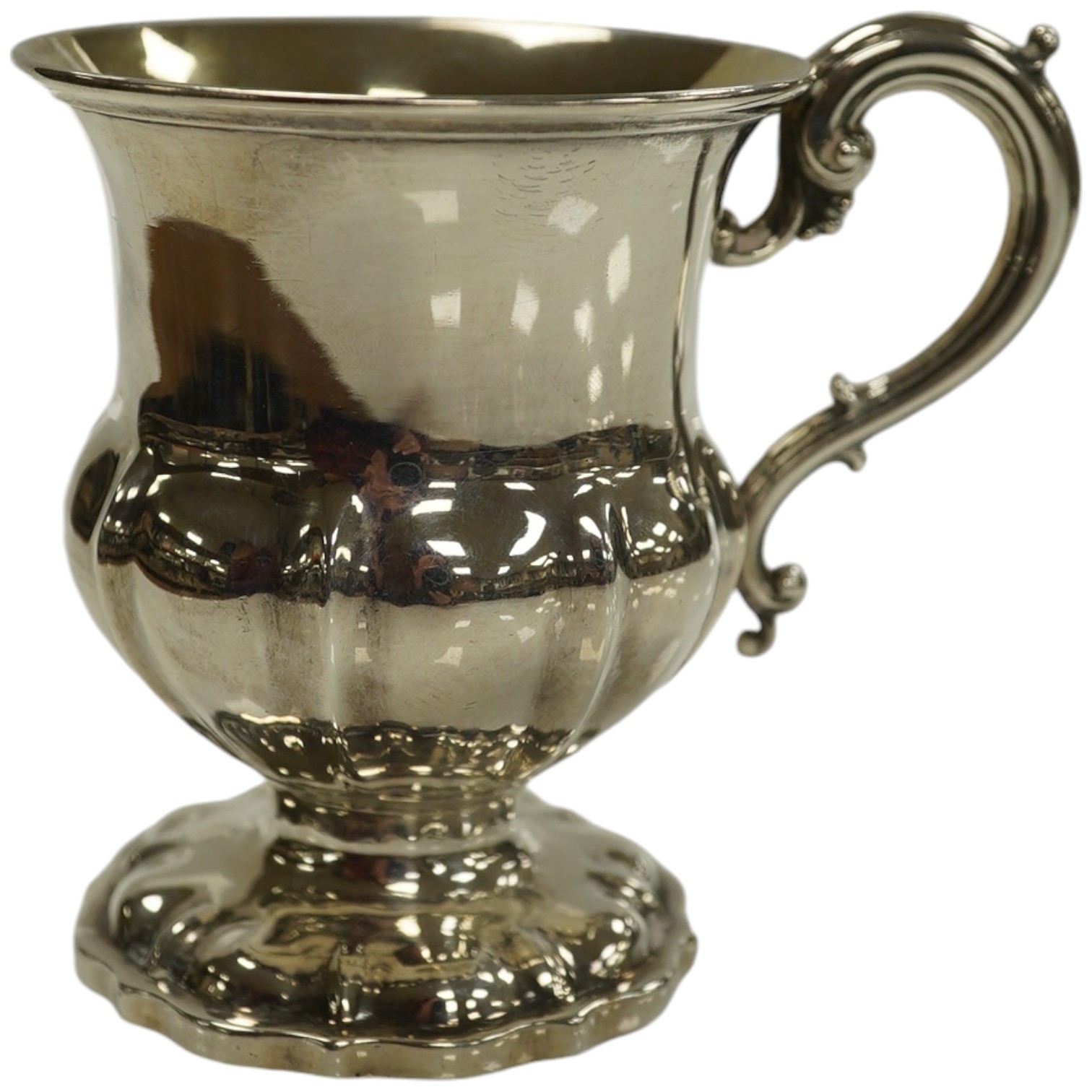 An early Victorian silver pedestal christening cup, by The Barnards, London, 1838, 92mm, 131 grams. Condition - good